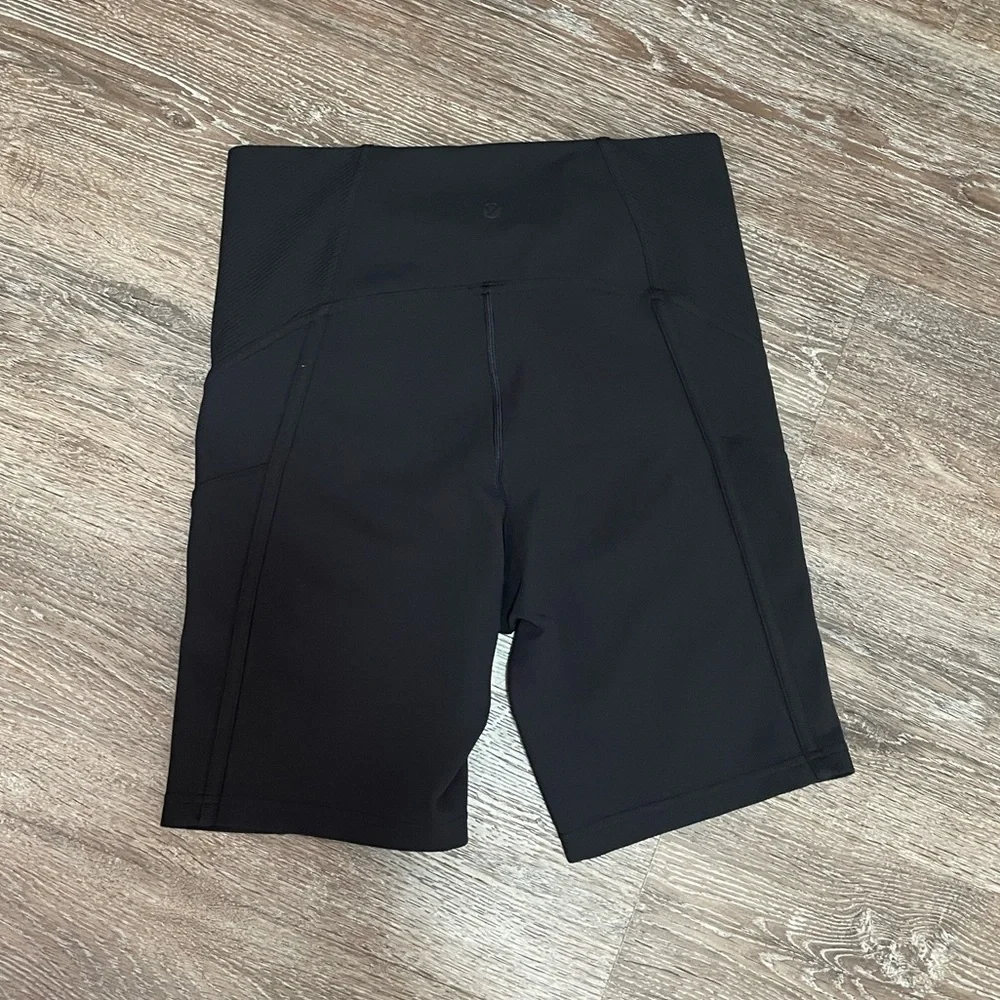 EUC Lululemon Ribbed/Stripped Matching Bundle. Size 8 - Picture 7 of 12